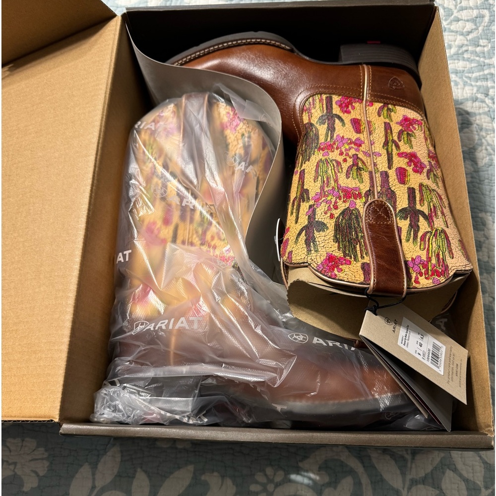 Ariat women boots
